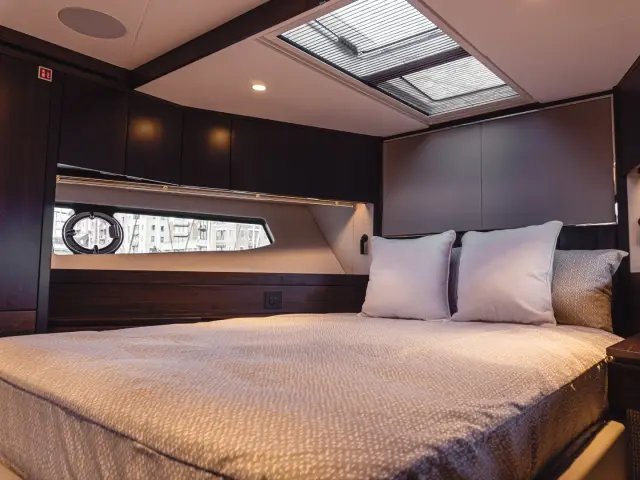 PERFECTION STILL | Sunseeker Manhattan 55 — 21 / 22