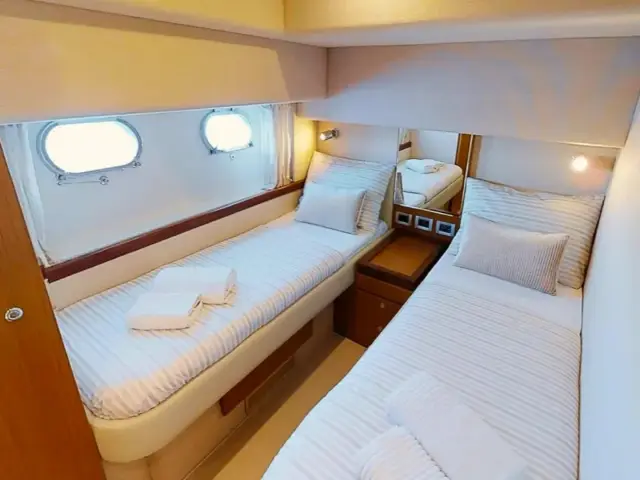 Ferretti 630 Fly — 25 / 26