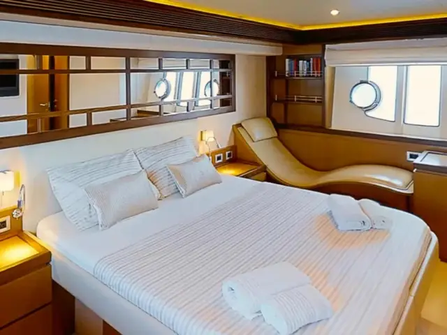 Ferretti 630 Fly — 20 / 26