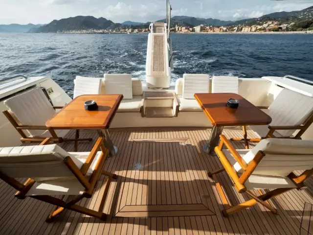 Ferretti 630 Fly — 9 / 26
