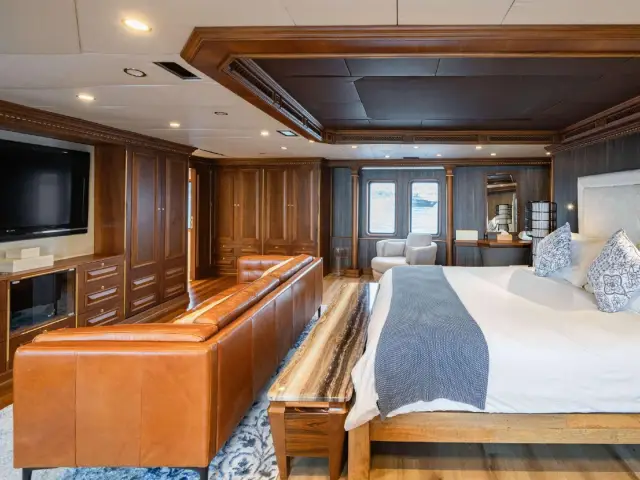 IRAMA | Concept Marine 137' — 24 / 37