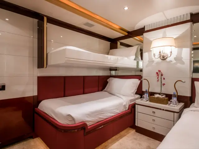 DIANE | Benetti 43M — 24 / 24