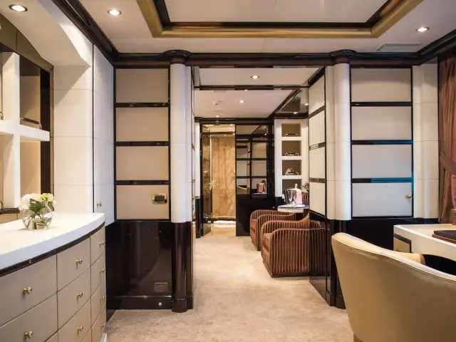 DIANE | Benetti 43M — 19 / 24