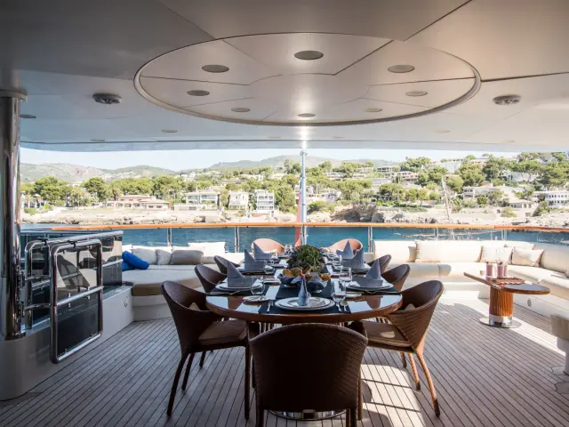 DIANE | Benetti 43M — 9 / 24