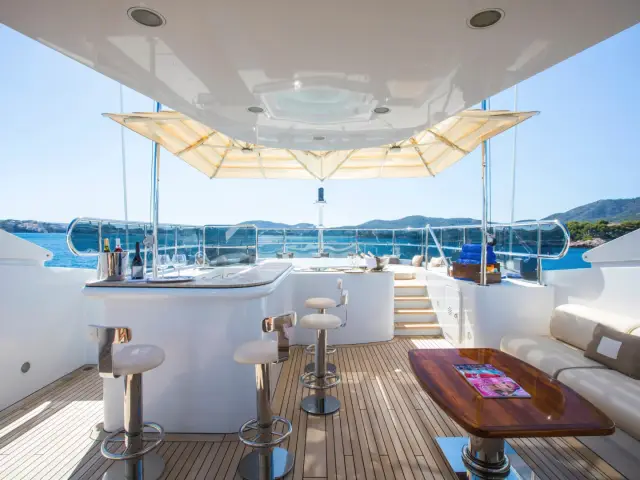DIANE | Benetti 43M — 8 / 24