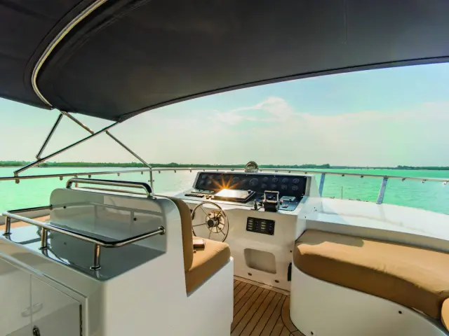 MIA KAI | Bilgin 30M — 9 / 23