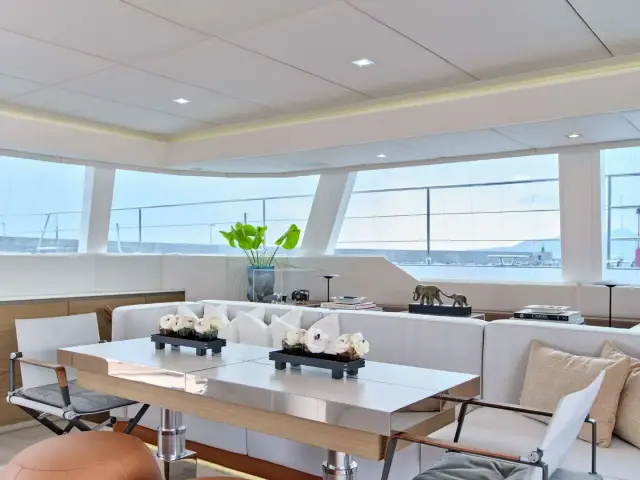 DAWN | Sunreef 60 Sail — 13 / 20