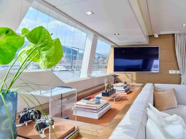 DAWN | Sunreef 60 Sail — 14 / 20