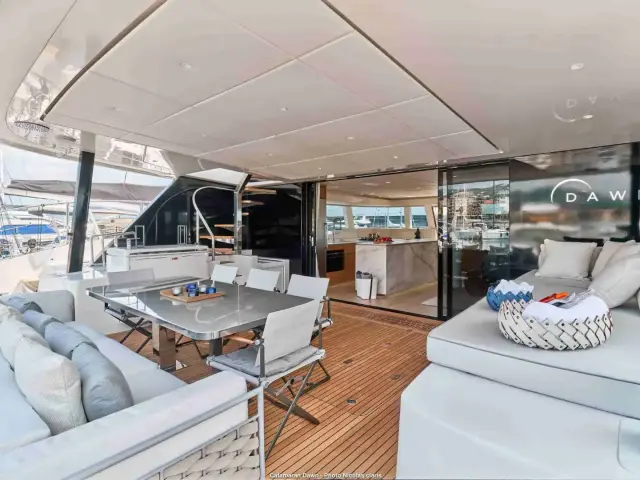 DAWN | Sunreef 60 Sail — 10 / 20