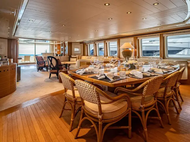 KIJO | Heesen 44M — 14 / 32