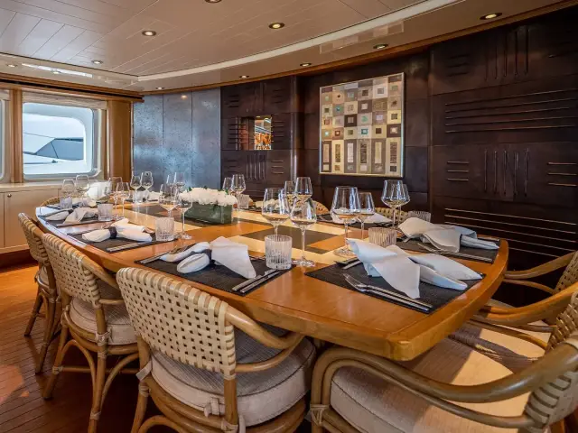 KIJO | Heesen 44M — 17 / 32