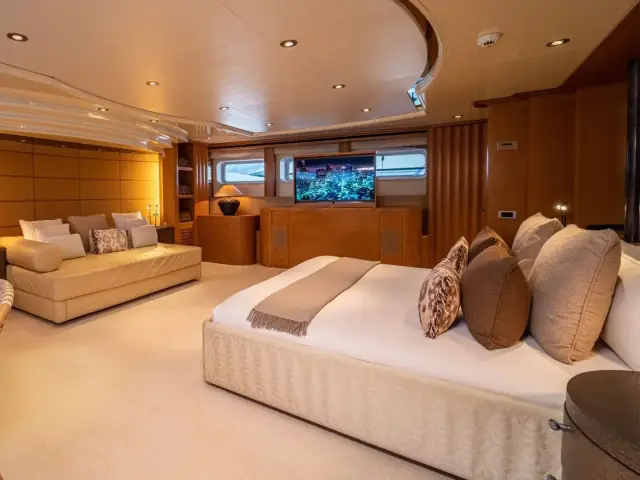 KIJO | Heesen 44M — 21 / 32