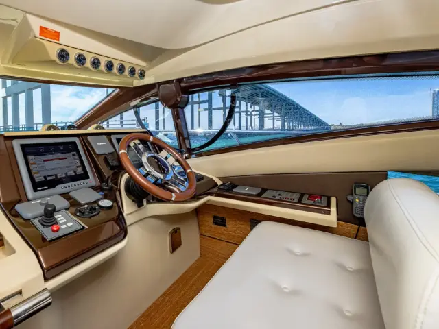 EL FARAON | Azimut 55 — 30 / 41