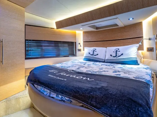 EL FARAON | Azimut 55 — 34 / 41