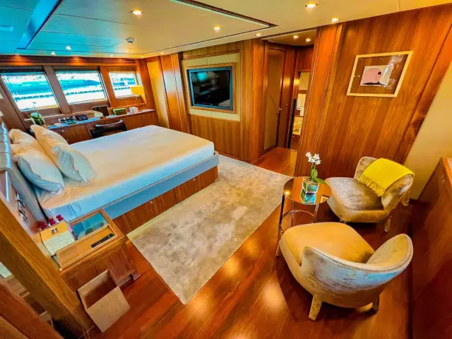 ENCORE | Sunseeker 40M — 12 / 12