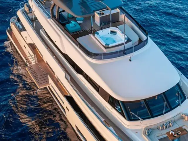 SOUTH | Custom Line Navetta 33 — 8 / 50