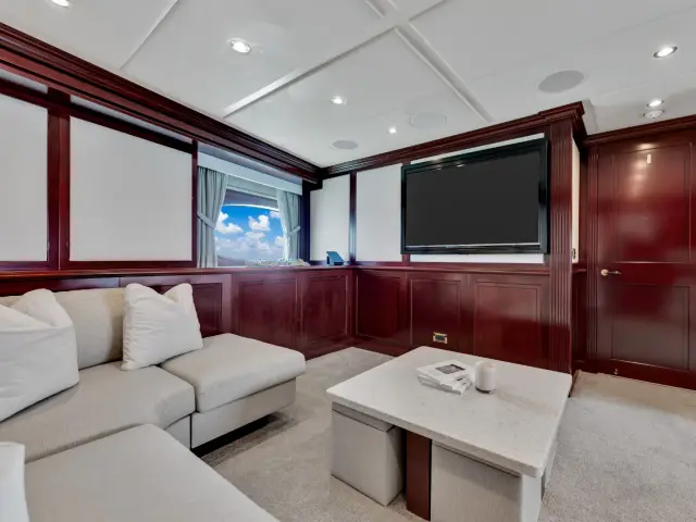 SWEET CAROLINE II | Trinity 166 — 35 / 61