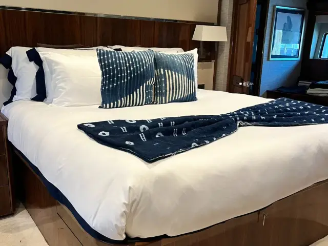 INDIGO | Viking 94 — 22 / 24
