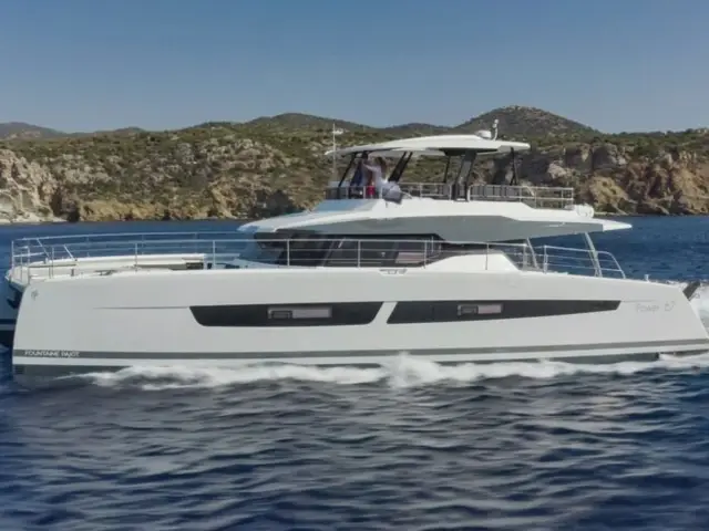 CORE | Fountaine Pajot 67 — 3 / 38