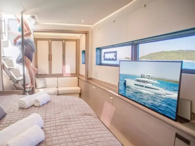 CORE | Fountaine Pajot 67 — 32 / 38