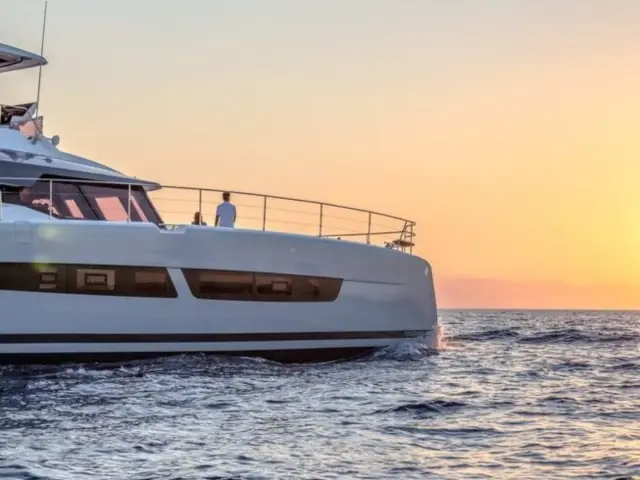 CORE | Fountaine Pajot 67 — 11 / 38