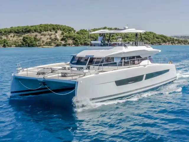 CORE | Fountaine Pajot 67