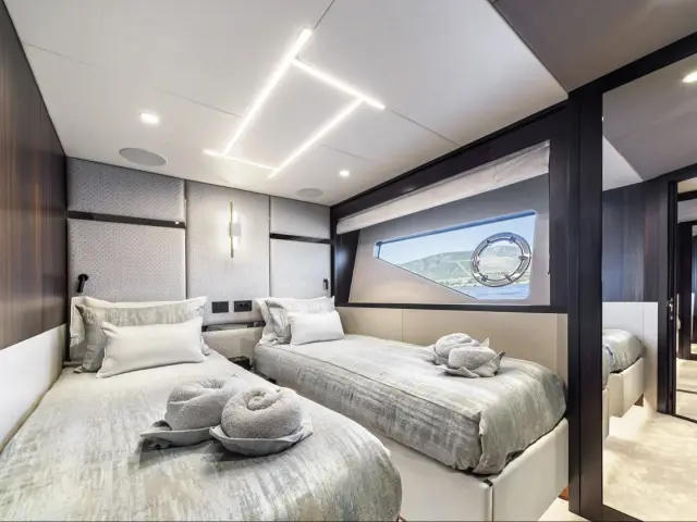 JUNIOR | Sunseeker 88 — 15 / 37