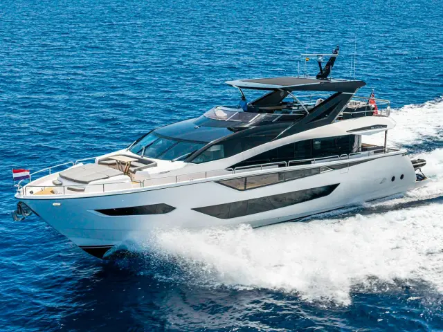 JUNIOR | Sunseeker 88 — 1 / 37