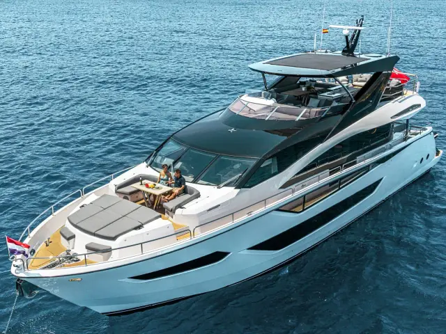 JUNIOR | Sunseeker 88 — 2 / 37