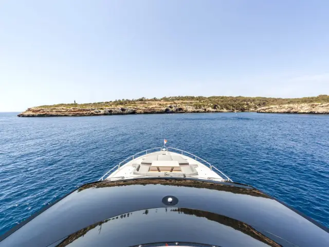 JUNIOR | Sunseeker 88 — 26 / 37