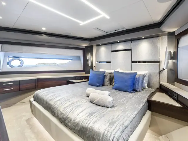 JUNIOR | Sunseeker 88 — 13 / 37