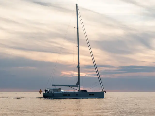Agarimo Six | Hanse 675 — 7 / 28