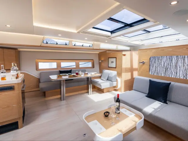 Agarimo Six | Hanse 675 — 27 / 28