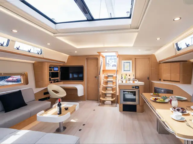Agarimo Six | Hanse 675 — 28 / 28