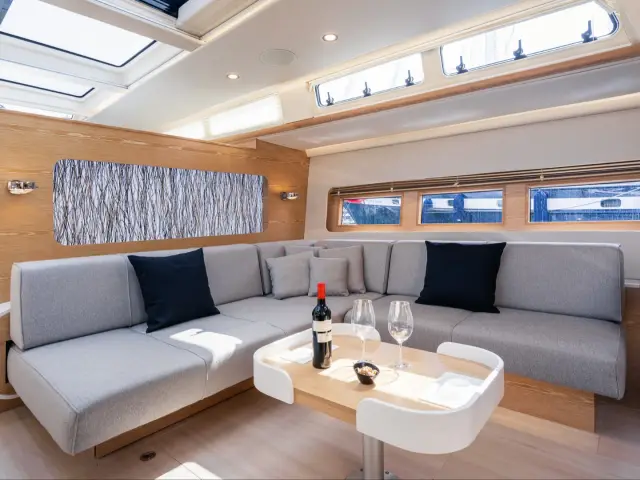 Agarimo Six | Hanse 675 — 18 / 28