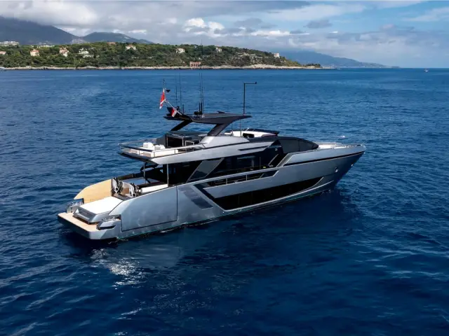 L'AS BLEU | Riva 82 — 4 / 45