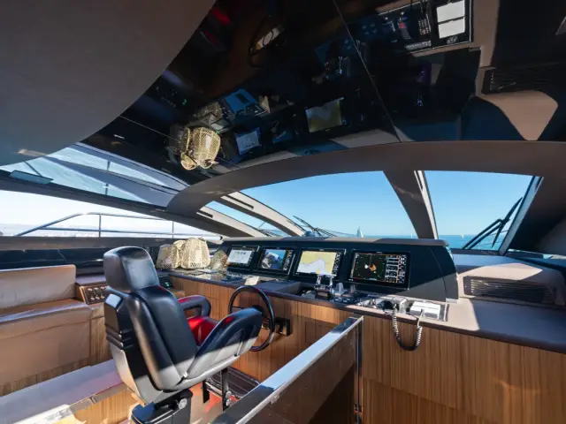HP6 | Riva 100 Corsaro — 12 / 20