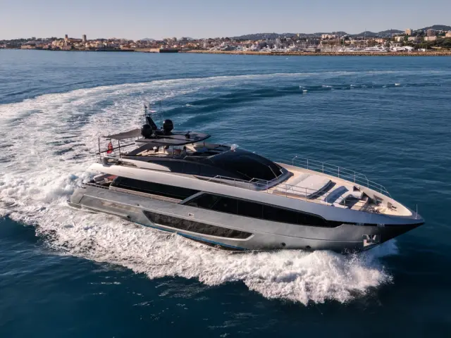 HP6 | Riva 100 Corsaro — 2 / 20