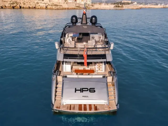 HP6 | Riva 100 Corsaro — 11 / 20