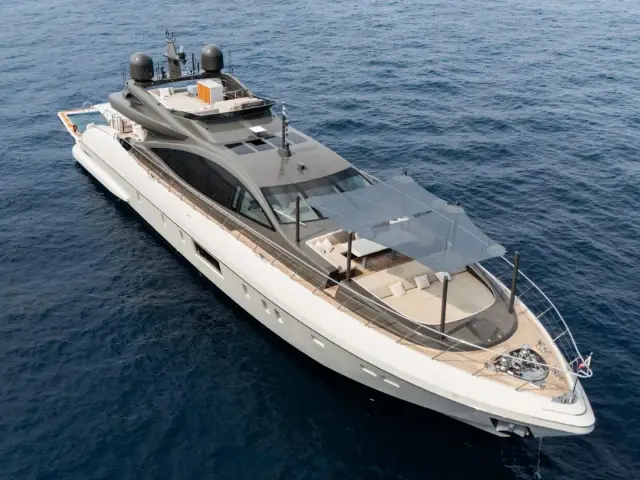FANAMAX | Mangusta 110 — 20 / 51