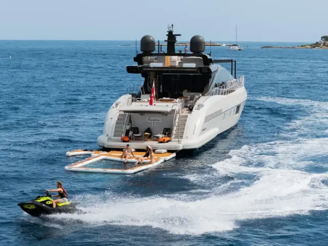 FANAMAX | Mangusta 110 — 22 / 51