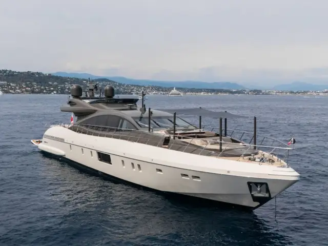 FANAMAX | Mangusta 110 — 19 / 51