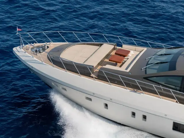 FANAMAX | Mangusta 110 — 12 / 51