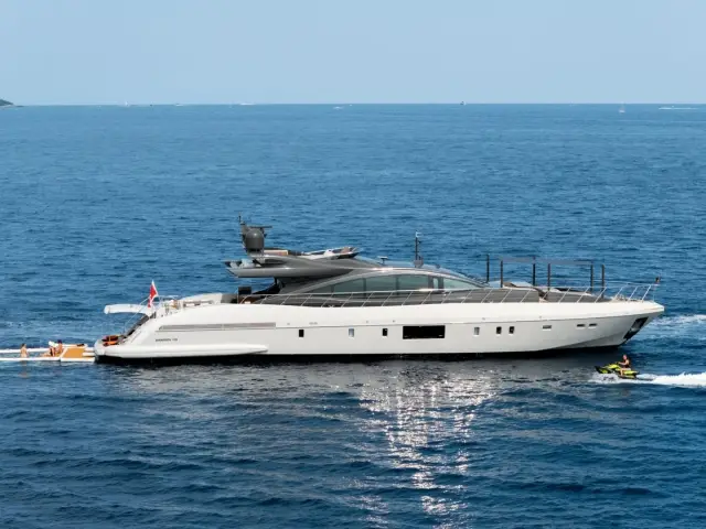 FANAMAX | Mangusta 110 — 1 / 51