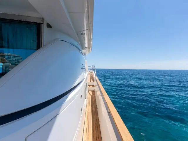 PAPAMARES | Fairline Squadron 78 — 15 / 61