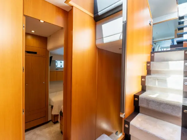 PAPAMARES | Fairline Squadron 78 — 58 / 61