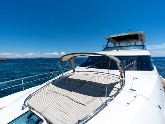 PAPAMARES | Fairline Squadron 78 — 16 / 61