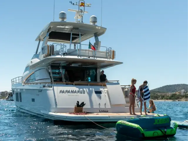 PAPAMARES | Fairline Squadron 78 — 8 / 61