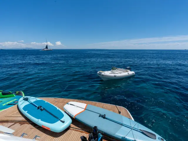PAPAMARES | Fairline Squadron 78 — 42 / 61