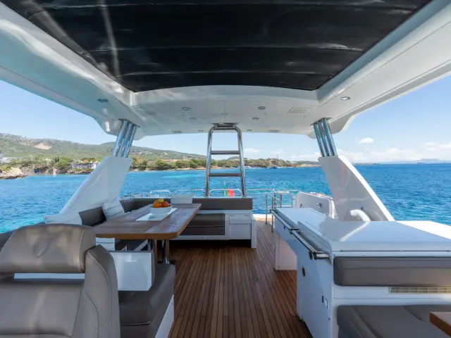 PAPAMARES | Fairline Squadron 78 — 34 / 61